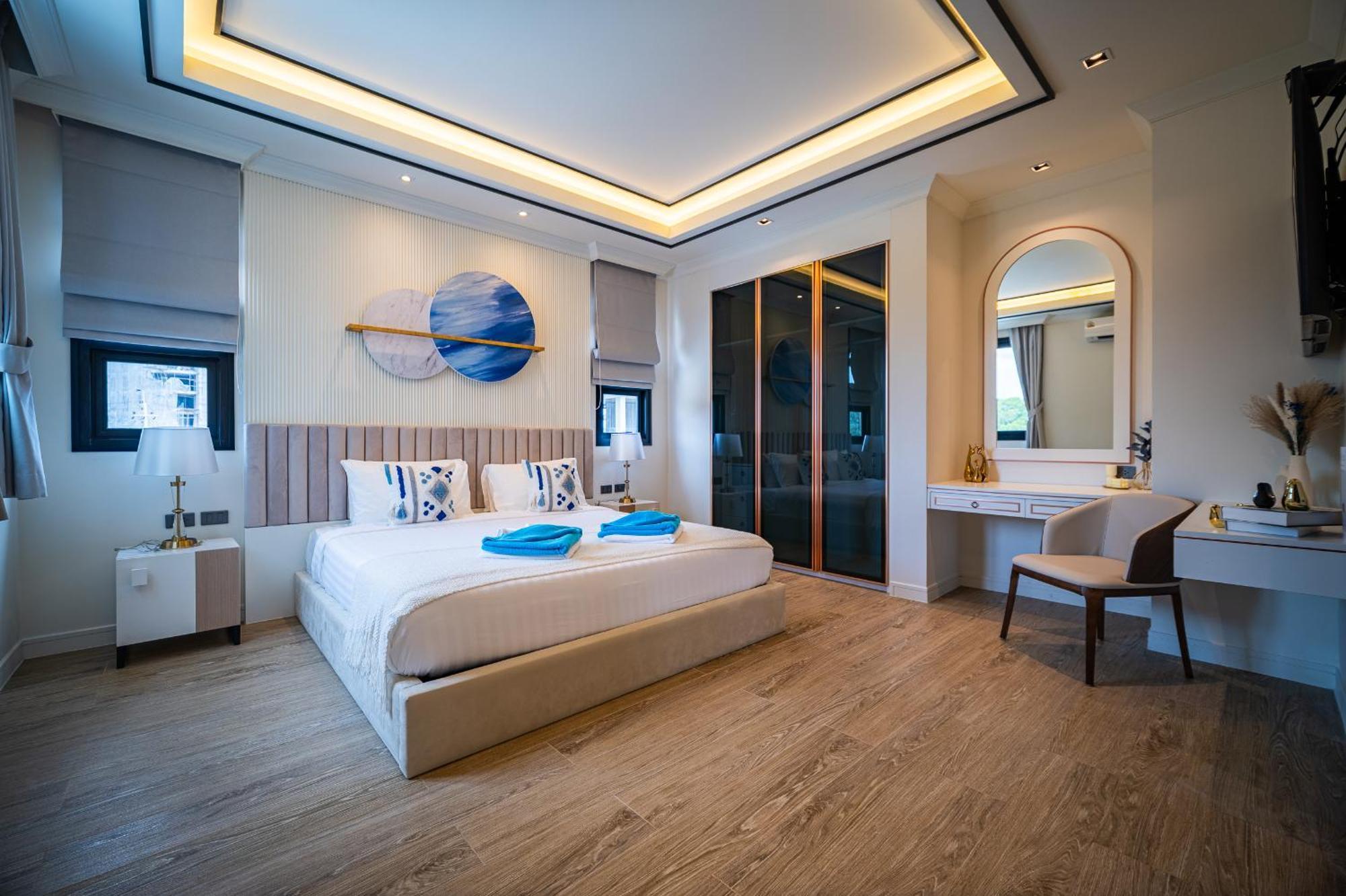Villa Fifth Element Pool By Nla